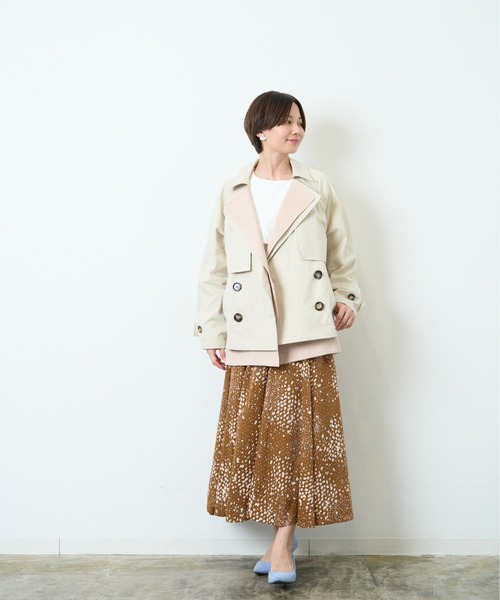 HERENCIA(ヘレンチア)の「レイヤードデザイン ツイル ショート トレンチ(トレンチコート・レディース・ブラック/ミント/ライトベージュ・MEDIUM)」の13枚目の写真