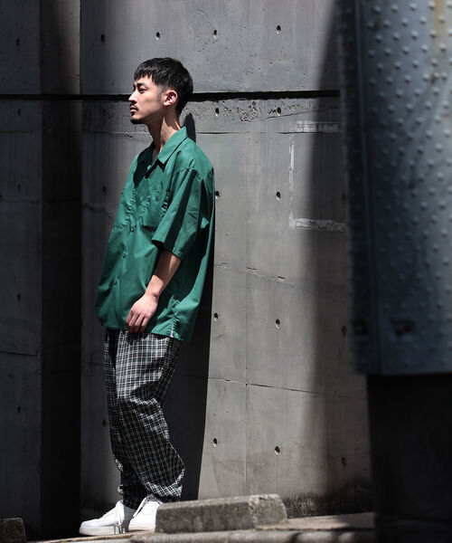 BEAMS(ビームス)の「BEAMS / T/Cツイル ワーク イージーシャツ(シャツ/ブラウス・メンズ・グレー/ネイビー/グリーン・M/L/XL/S)」の8枚目の写真