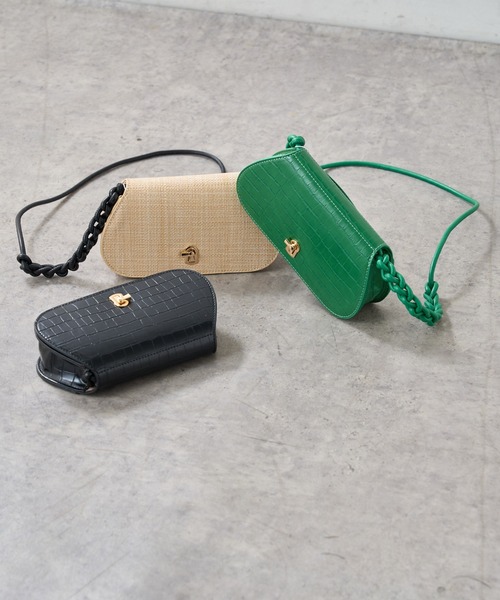 natural couture(ナチュラルクチュール)の「サマークロコ横長ショルダーバッグ(ショルダーバッグ・レディース・ブラック/ベージュ/グリーン・FREE)」の13枚目の写真