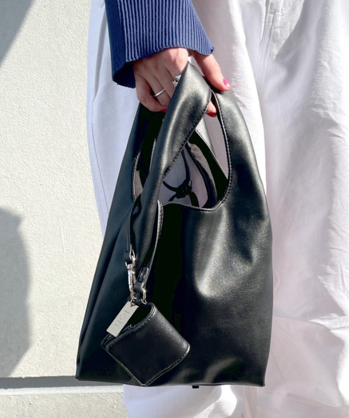 loti(ロティ)の「WEB限定 loti ミニコインケース付トート(ショルダーバッグ・レディース・ホワイト/ホワイト系その他/ブラック/ブラック系その他/イエロー/シルバー・ONE SIZE)」の7枚目の写真