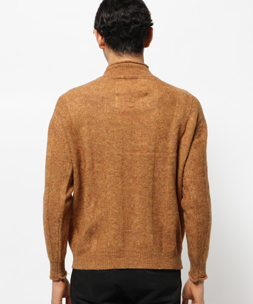 OUTLET（アウトレット）の「【WHO'S WHO gallery】POP麻ナイロンロールネック（ニット/セーター・メンズ・マスタード・SMALL/MEDIUM）」の4枚目の写真