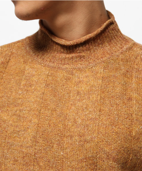OUTLET（アウトレット）の「【WHO'S WHO gallery】POP麻ナイロンロールネック（ニット/セーター・メンズ・マスタード・SMALL/MEDIUM）」の5枚目の写真