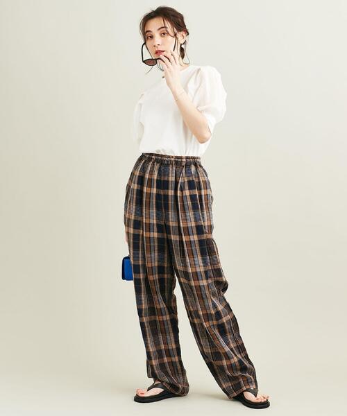 BEAUTY&YOUTH UNITED ARROWS（ビューティーアンドユースユナイテッドアローズ）の「BY コットン天竺シアー5分袖カットソー -ウォッシャブル-（Tシャツ/カットソー・レディース・ブラック/オリーブ/ホワイト・FREE）」の9枚目の写真