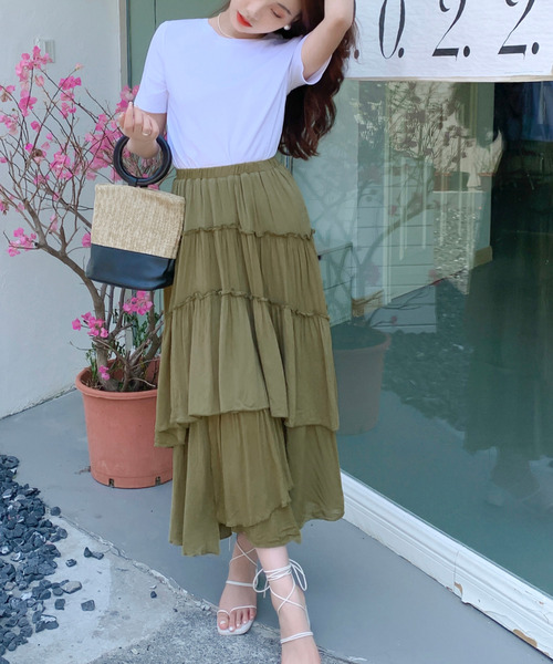 emi+(エミプラス)の「スリットランダムフレアロングスカート(スカート・レディース・ブラック/アイボリー/モカ/カーキ・FREE)」の14枚目の写真