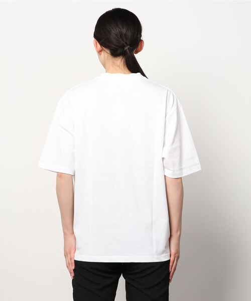 MARUKAWA(マルカワ)の「Selfie Freak イラストプリントTシャツ(Tシャツ/カットソー・レディース・ホワイト/グレー/ホワイト系その他/ブルー系その他/チャコール/ホワイト系その他2・M/L)」の11枚目の写真