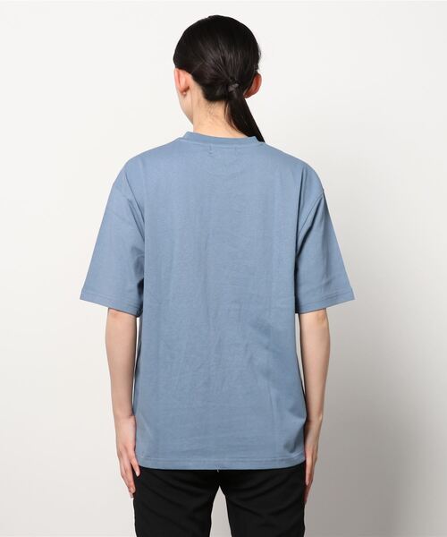 MARUKAWA(マルカワ)の「Selfie Freak イラストプリントTシャツ(Tシャツ/カットソー・レディース・ホワイト/グレー/ホワイト系その他/ブルー系その他/チャコール/ホワイト系その他2・M/L)」の18枚目の写真