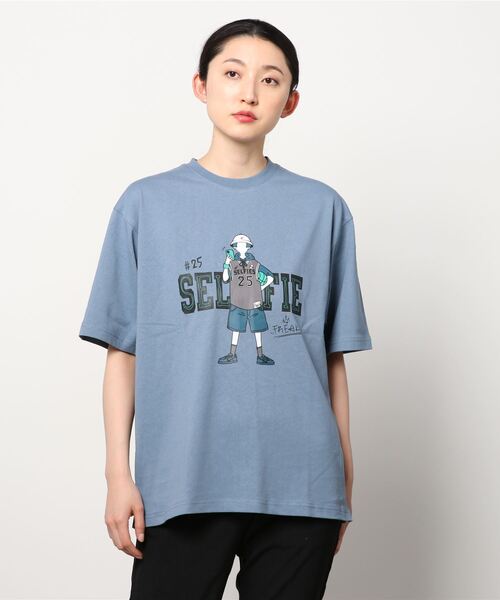 MARUKAWA(マルカワ)の「Selfie Freak イラストプリントTシャツ(Tシャツ/カットソー・レディース・ホワイト/グレー/ホワイト系その他/ブルー系その他/チャコール/ホワイト系その他2・M/L)」の16枚目の写真