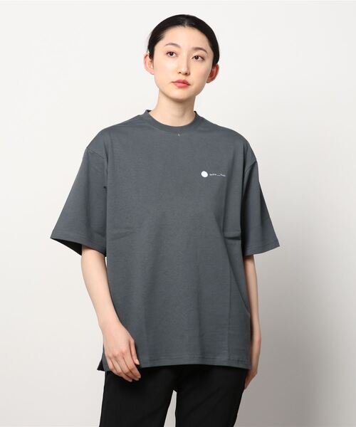 MARUKAWA(マルカワ)の「Selfie Freak イラストプリントTシャツ(Tシャツ/カットソー・レディース・ホワイト/グレー/ホワイト系その他/ブルー系その他/チャコール/ホワイト系その他2・M/L)」の10枚目の写真