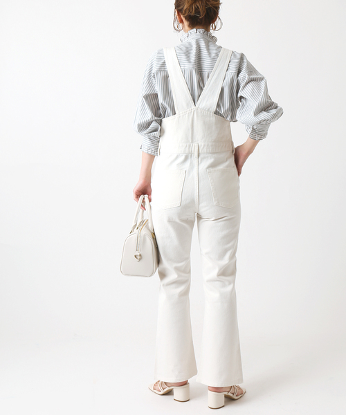 B.C STOCK(ベーセーストック)の「フレアdenim オーバーオール(サロペット/オーバーオール・レディース・ホワイト/ブラック/ブルー・FREE)」の5枚目の写真