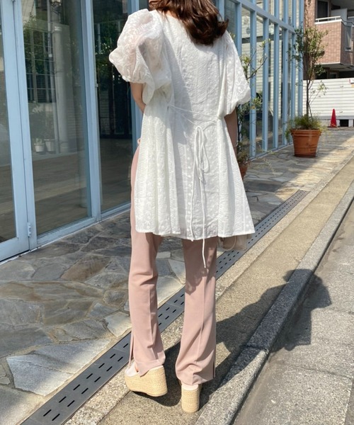 one after another NICE CLAUP（ワンアフターアナザーナイスクラップ）の「シアー刺しゅうマルチブラウス（シャツ/ブラウス・レディース・オフホワイト/ホワイト系その他/ホワイト系その他2・FREE）」の9枚目の写真