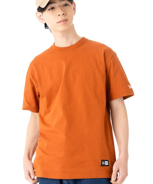 NEW ERA(ニューエラ)の「ニューエラ 半袖Tシャツ ONSPOTZ別注 裾ボックスロゴ(Tシャツ/カットソー・メンズ・ホワイト/ブラック/ダークグリーン/ベージュ系その他/ダークグレー/カーキ/キャメル/ライトグレー/オレンジ・XXL/XL/S/L/M)」の9枚目の写真