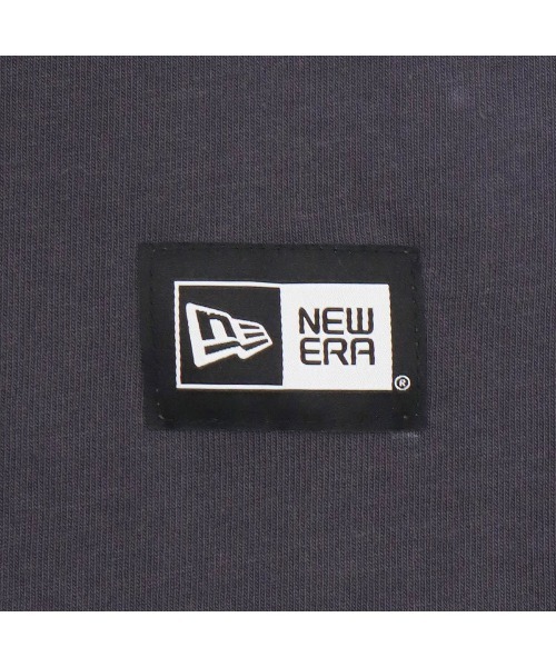 NEW ERA(ニューエラ)の「ニューエラ 半袖Tシャツ ONSPOTZ別注 裾ボックスロゴ(Tシャツ/カットソー・メンズ・ホワイト/ブラック/ダークグリーン/ベージュ系その他/ダークグレー/カーキ/キャメル/ライトグレー/オレンジ・XXL/XL/S/L/M)」の15枚目の写真