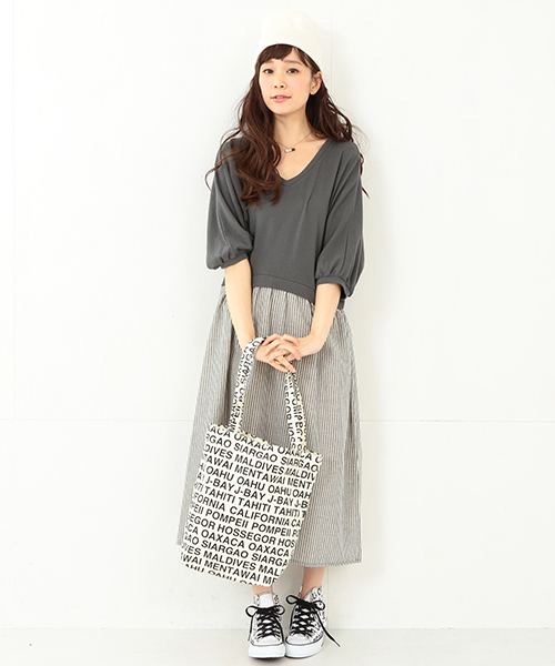 CAROLINA GLASER（カロリナ グレイサー）の「CAROLINA GLASER / カットストライプ ワンピース（ワンピース・レディース・グレー/チャコールグレー・ONE SIZE）」の3枚目の写真