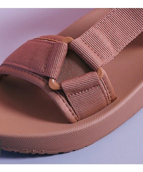 Lace Ladies（レースレディース）の「ベルクロスポーツサンダル（サンダル・レディース・ピンク/ブラック・24/23.5/24.5/25/23）」の22枚目の写真