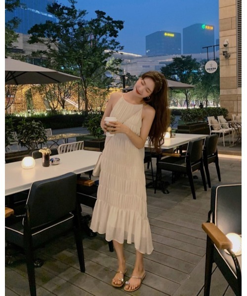 Ritzy（リッツィー）の「ギャザーデザインキャミソールワンピース（ワンピース・レディース・ホワイト・S/M/L）」の4枚目の写真