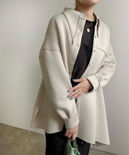 Eimee Law（エイミーロウ）の「マシュマロボンディングアシメシャツ（シャツ/ブラウス・レディース・ブラック/チャコールグレー/ベージュ・38）」の3枚目の写真