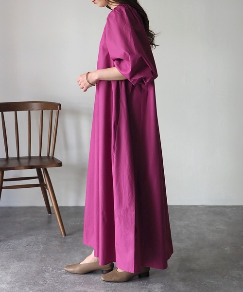 Riberry（リベリー）の「Vネックロングパフスリーブワンピース（ワンピース・レディース・ブラック/パープル/ブルー/マスタード・MEDIUM）」の21枚目の写真