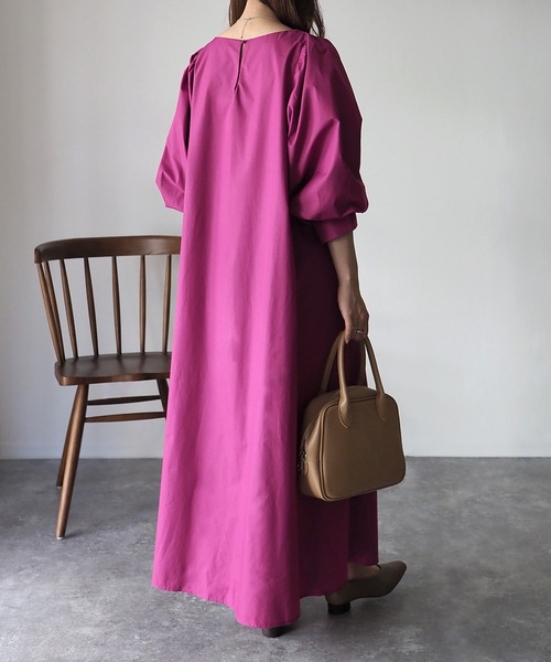 Riberry（リベリー）の「Vネックロングパフスリーブワンピース（ワンピース・レディース・ブラック/パープル/ブルー/マスタード・MEDIUM）」の22枚目の写真