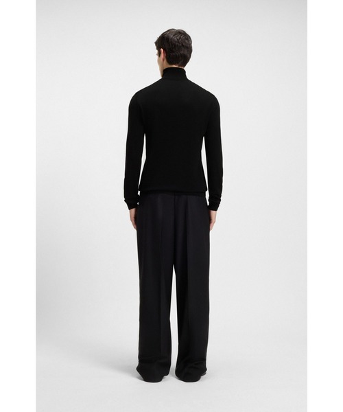 HUGO（ヒューゴ）の「スリムフィット バージンウール ロールネックセーター（ニット/セーター・メンズ・レッド/ブラック・M/XL/S/L/XXL）」の5枚目の写真