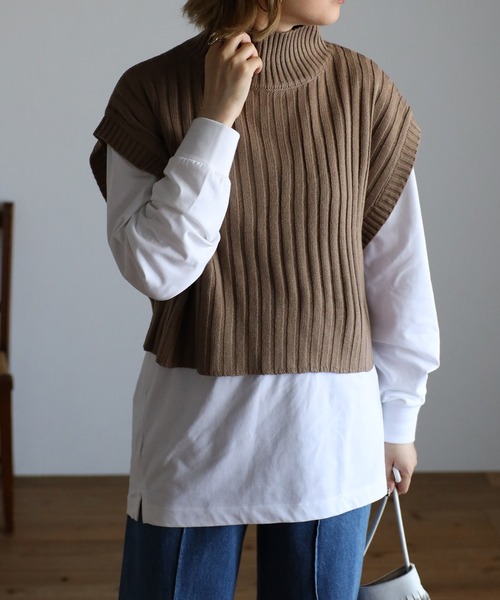 r.(アールドット)の「ワイドリブ編みハイネック ショート TOPS(ニット/セーター・レディース・ブラック/ベージュ/パープル/ライトグリーン/アイボリー/ライトベージュ・FREE)」の4枚目の写真