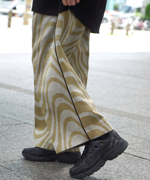 adidas（アディダス）の「【ADIDAS / アディダス】 ASTIR W（スニーカー・レディース・ブラック/ホワイト・23cm/24cm/25cm）」の5枚目の写真