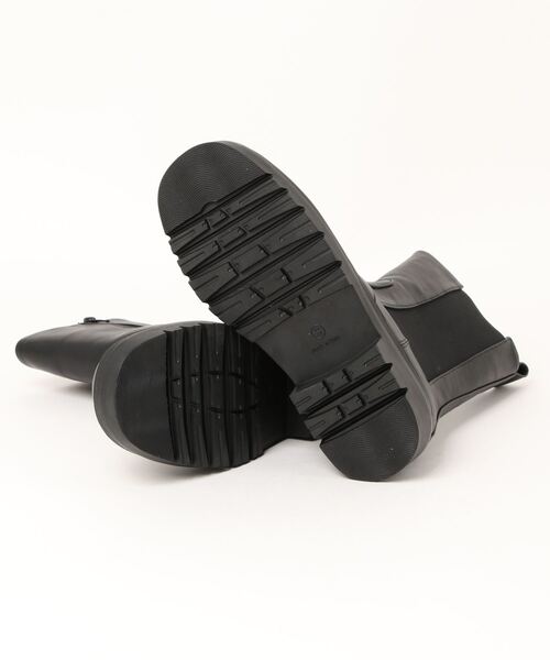 Chez toi(シェトワ)の「トラックソールミドル丈ブーツ(ブーツ・レディース・ブラック・S/M/L)」の6枚目の写真