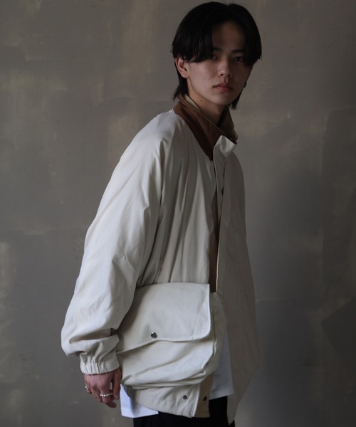 SPINNS（スピンズ）の「【シンプルデザイン】フラップバック（ショルダーバッグ・メンズ・ブラック/オフホワイト・ONESIZE）」の19枚目の写真