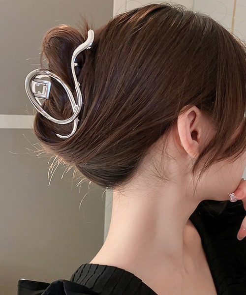 Jasmine Grandiflorum（ジャスミングランディフローラム）の「【Jasmine】アンニュイヘアクリップ（バレッタ/ヘアクリップ・レディース・シルバー/ゴールド・FREE）」の2枚目の写真