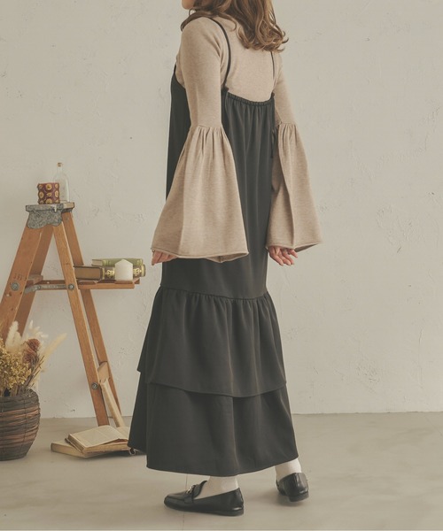 Ambre Neige（アンブルネージュ）の「ラッフルフリルキャミワンピース／【WEB/EC限定商品】（ワンピース・レディース・ブラック/ダークブラウン・FREE）」の4枚目の写真