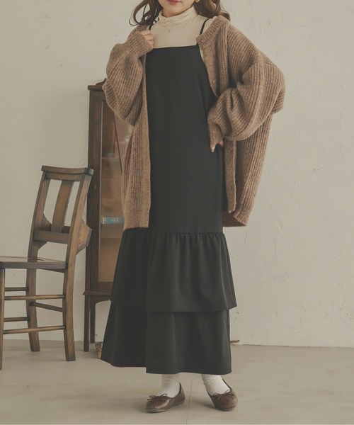 Ambre Neige（アンブルネージュ）の「ラッフルフリルキャミワンピース／【WEB/EC限定商品】（ワンピース・レディース・ブラック/ダークブラウン・FREE）」の6枚目の写真
