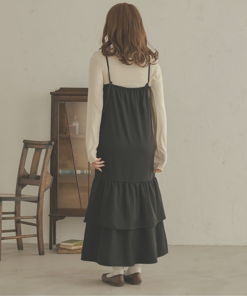 Ambre Neige（アンブルネージュ）の「ラッフルフリルキャミワンピース／【WEB/EC限定商品】（ワンピース・レディース・ブラック/ダークブラウン・FREE）」の8枚目の写真