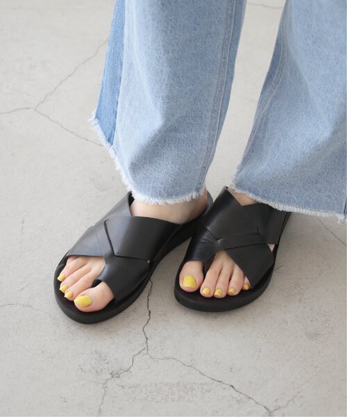 RAY CASSIN(レイカズン)の「クロストングサンダル(サンダル・レディース・ブラック/ブラウン/キナリ・MEDIUM/LARGE)」の10枚目の写真