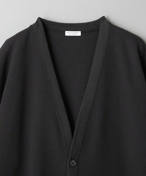 BEAUTY&YOUTH UNITED ARROWS（ビューティーアンドユースユナイテッドアローズ）の「【WEB限定】グリッド エアーワッフル ハーフスリーブ Vカーディガン（カーディガン/ボレロ・メンズ・ブラック/ベージュ/ホワイト/ピンク・M/L/S）」の21枚目の写真