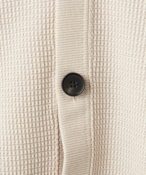 BEAUTY&YOUTH UNITED ARROWS（ビューティーアンドユースユナイテッドアローズ）の「【WEB限定】グリッド エアーワッフル ハーフスリーブ Vカーディガン（カーディガン/ボレロ・メンズ・ブラック/ベージュ/ホワイト/ピンク・M/L/S）」の10枚目の写真
