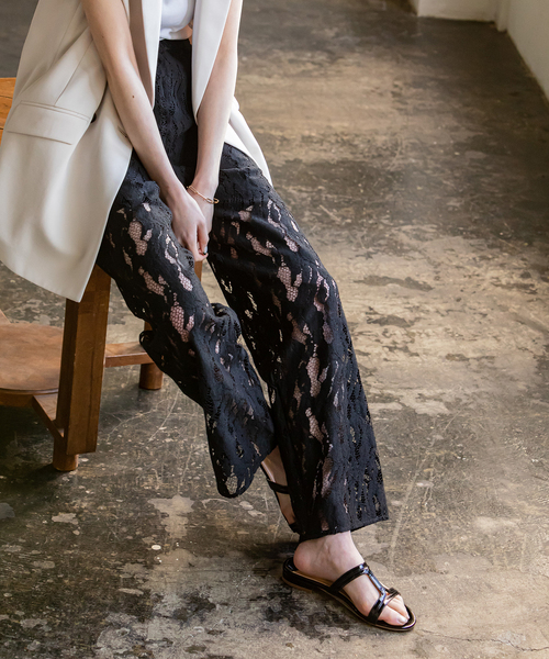 Noble（ノーブル）の「クラウディレースストレートパンツ（その他パンツ・レディース・ホワイト/ブラック・FREE）」の2枚目の写真