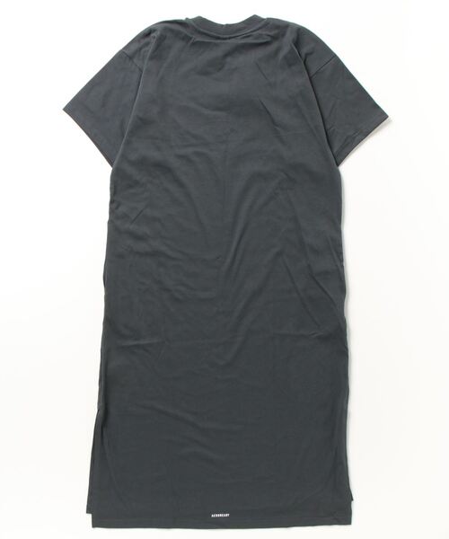 adidas（アディダス）の「アディダス adidas ワーディング ルーズフィット シングルジャージー Tシャツワンピース（ワンピース・レディース・ピンク/ベビーピンク/チャコールグレー・L/M/XL/S）」の4枚目の写真