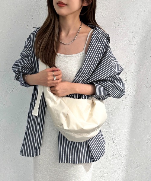 apres jour mignon(アプレジュールミニョン)の「カラーストライプシャツ【ZOZOTOWN限定アイテム】(シャツ/ブラウス・レディース・ネイビー/イエロー/ブルー・X-LARGE/フリー)」の3枚目の写真