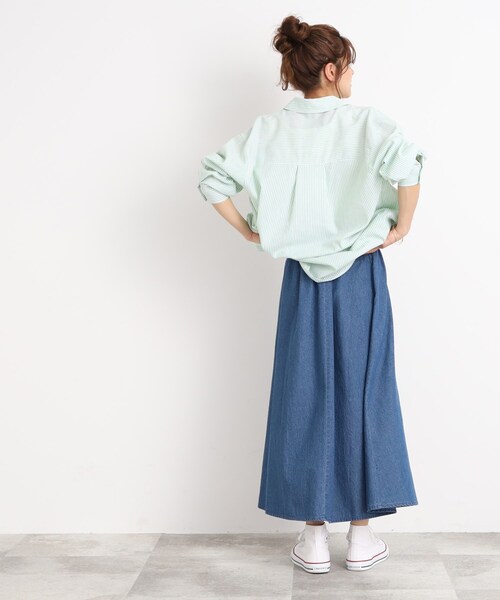 SHOO・LA・RUE（シューラルー）の「◆【ウエストゴムで楽ちん】デニムフレアスカート（デニムスカート・レディース・ネイビー/ブルー・00）」の4枚目の写真