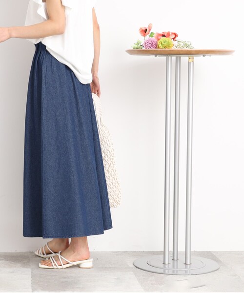 SHOO・LA・RUE（シューラルー）の「◆【ウエストゴムで楽ちん】デニムフレアスカート（デニムスカート・レディース・ネイビー/ブルー・00）」の13枚目の写真