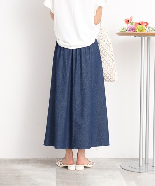 SHOO・LA・RUE（シューラルー）の「◆【ウエストゴムで楽ちん】デニムフレアスカート（デニムスカート・レディース・ネイビー/ブルー・00）」の14枚目の写真