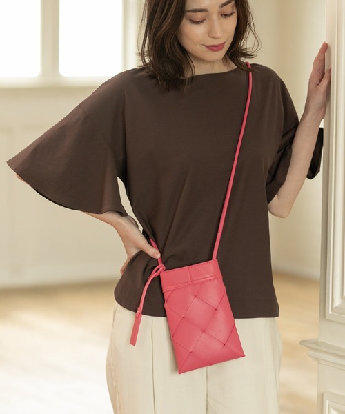 OPAQUE.CLIP(オペークドットクリップ)の「◆フレアスリーブカットソー【UV/接触冷感/洗濯機洗い可】(Tシャツ/カットソー・レディース・オフホワイト/ブラック/ブラウン系その他/ワインレッド・38/40/36/42)」の3枚目の写真