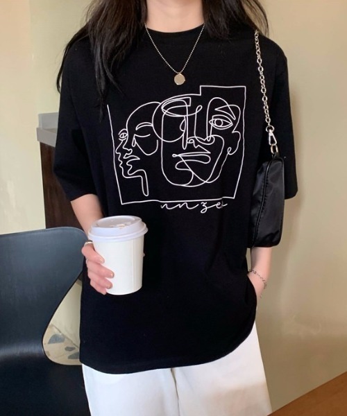 mebole(メボレ)の「アートプリントTシャツ(Tシャツ/カットソー・レディース・ホワイト/ブラック・FREE)」の8枚目の写真