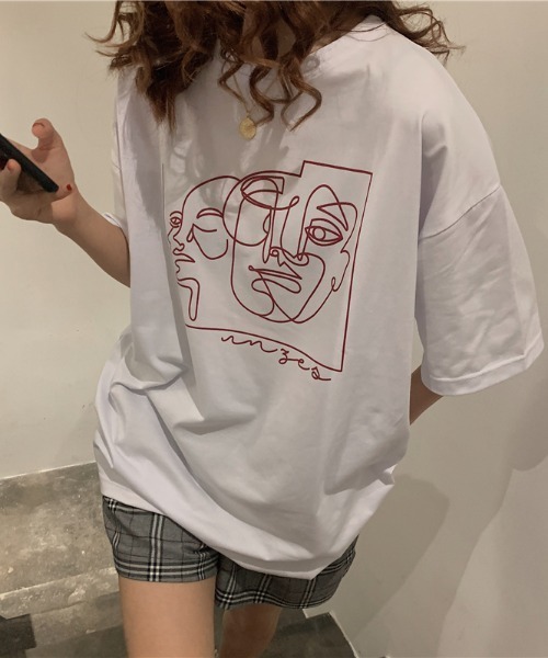 mebole(メボレ)の「アートプリントTシャツ(Tシャツ/カットソー・レディース・ホワイト/ブラック・FREE)」の7枚目の写真