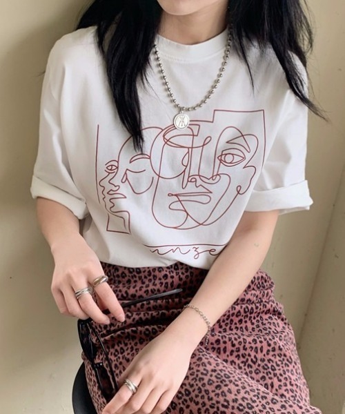 mebole(メボレ)の「アートプリントTシャツ(Tシャツ/カットソー・レディース・ホワイト/ブラック・FREE)」の17枚目の写真