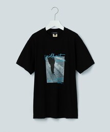 【WORLD for the World】モノクロフォト&カラーロゴTシャツ