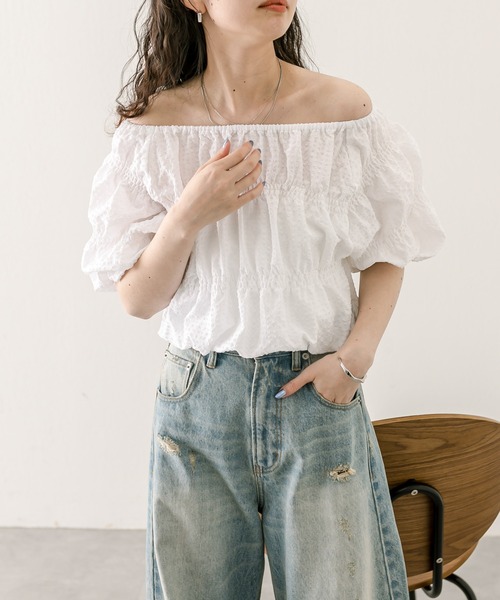 mystic（ミスティック）の「エンボスオフショルブラウス（シャツ/ブラウス・レディース・オフホワイト/ブラック/イエロー・FREE）」の10枚目の写真