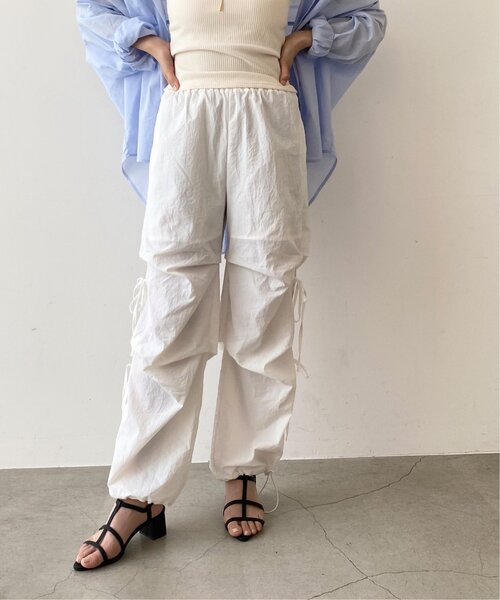 RAY CASSIN(レイカズン)の「サイドリボンカーゴパンツ(カーゴパンツ・レディース・オフホワイト/ブラック/サックスブルー・FREE)」の12枚目の写真