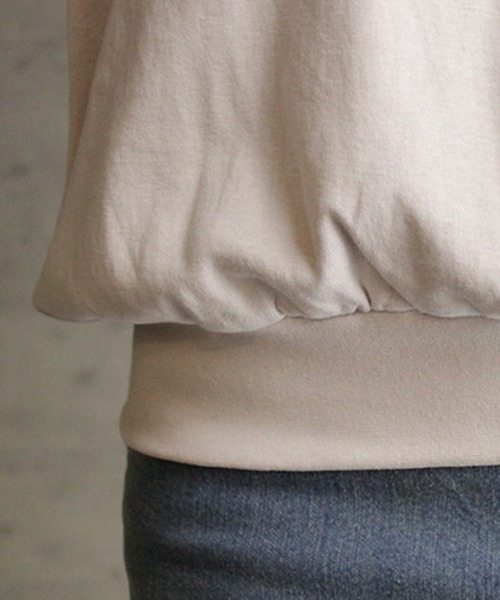 atONE(アットワン)の「atONE コットンフライスVネックフレンチTシャツ(Tシャツ/カットソー・レディース・ブラック/オフホワイト/ピンクベージュ・LL~3L/4L~5L/M-L)」の9枚目の写真