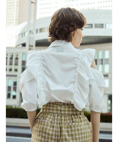 jouetie(ジュエティ)の「オフショルフリルブラウス(シャツ/ブラウス・レディース・ブラック/オフホワイト/イエロー・MEDIUM)」の15枚目の写真