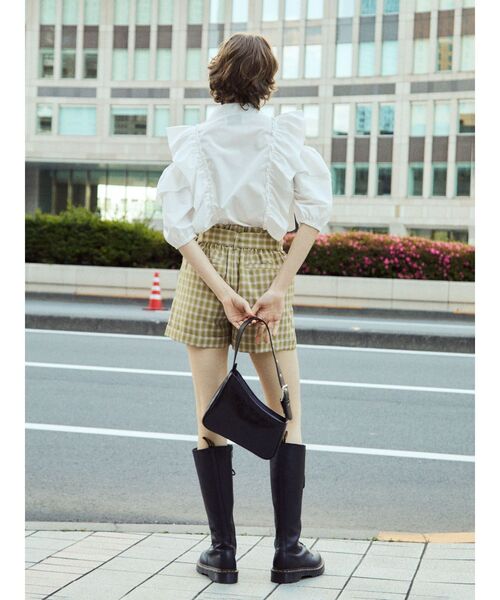 jouetie(ジュエティ)の「オフショルフリルブラウス(シャツ/ブラウス・レディース・ブラック/オフホワイト/イエロー・MEDIUM)」の12枚目の写真